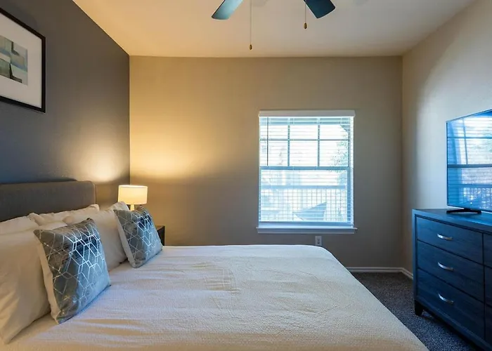 Landing Modern With Amazing Amenities * Round Rock