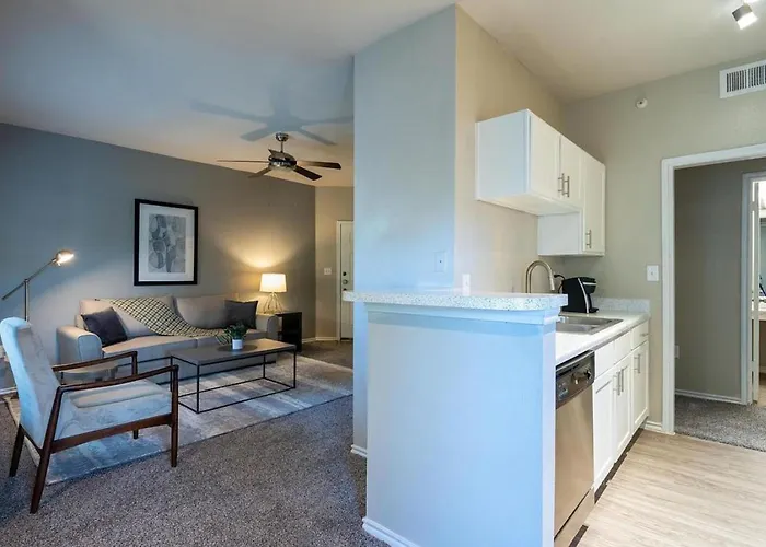 Apartment Landing Modern With Amazing Amenities